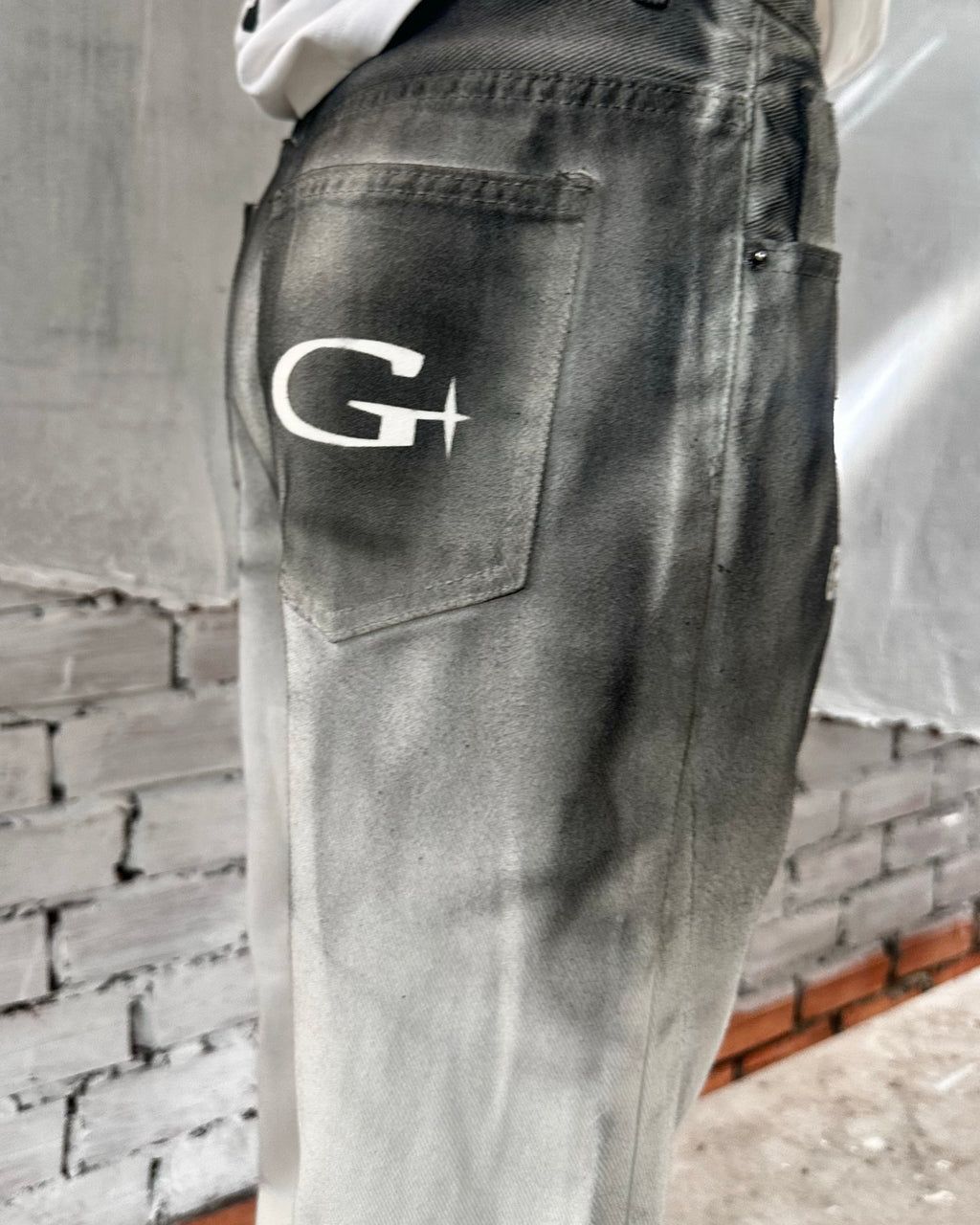 GRHD SMOKE WASH FLARE DENIM