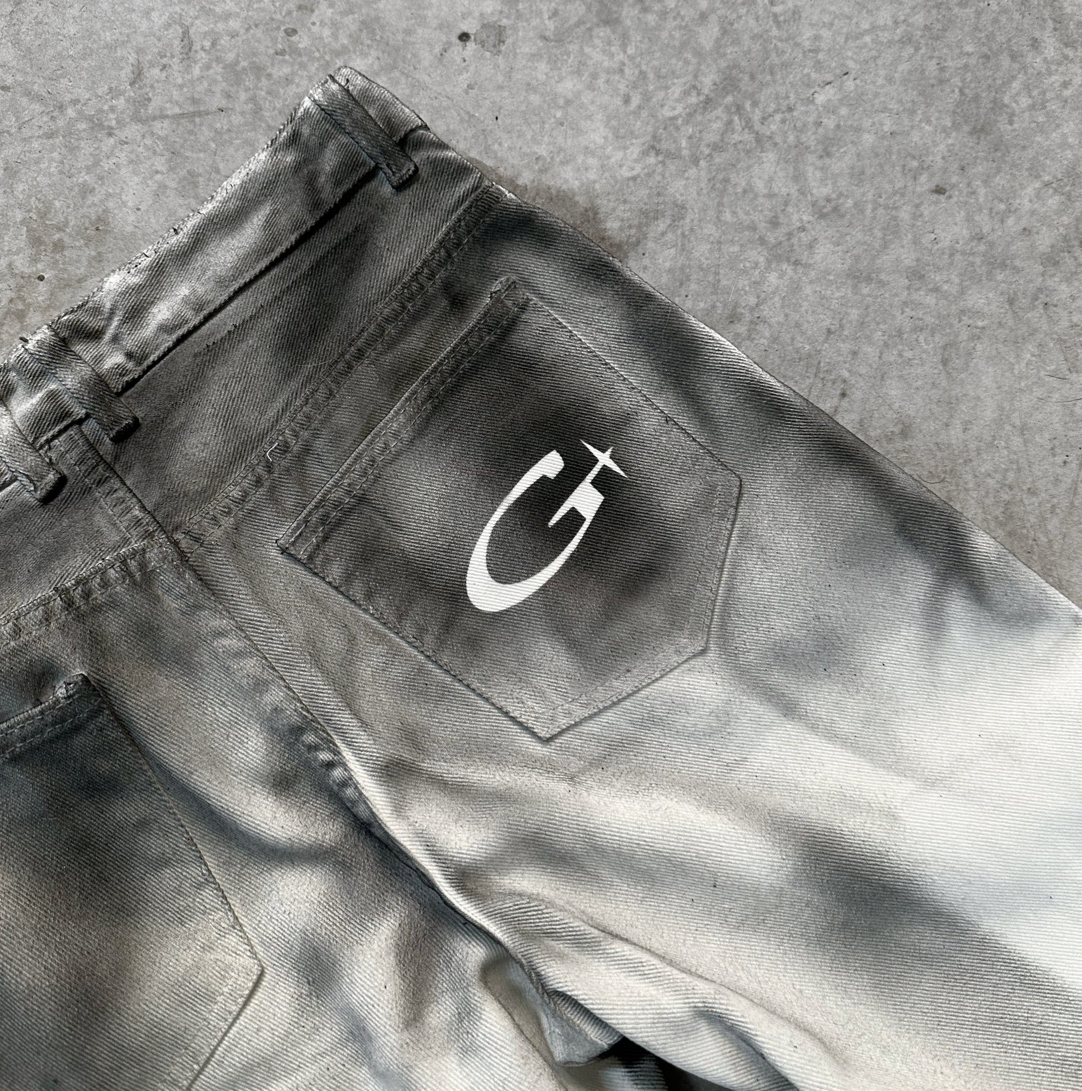 GRHD SMOKE WASH FLARE DENIM