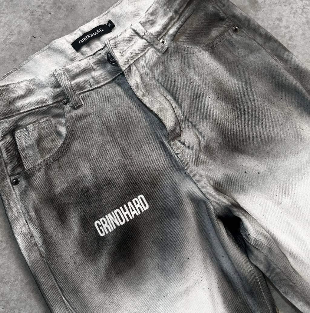 GRHD SMOKE WASH FLARE DENIM